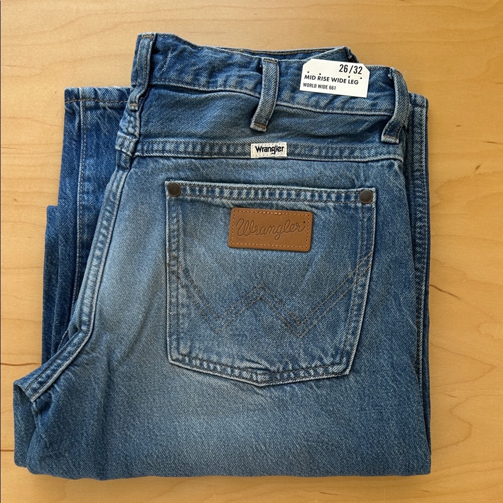 Wrangler Mid-Rise Wide Leg Jeans 26x32